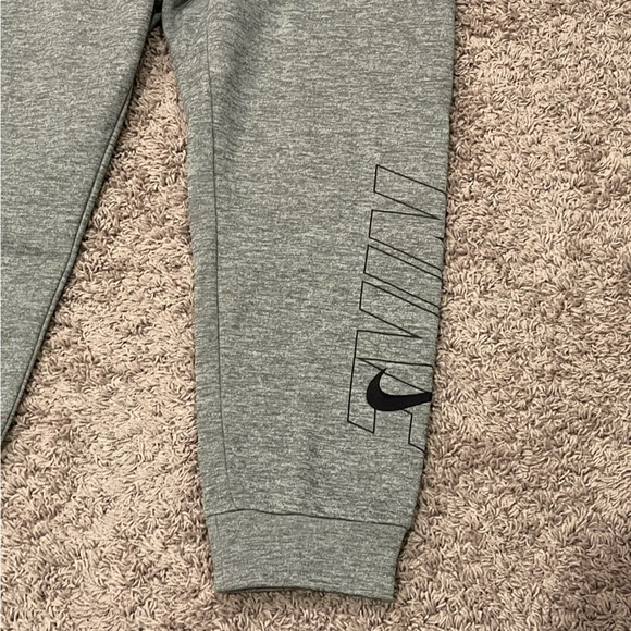 NWT Nike Men's Therma-FIT HBR Tapered Fitness Pants - Picture 13 of 13